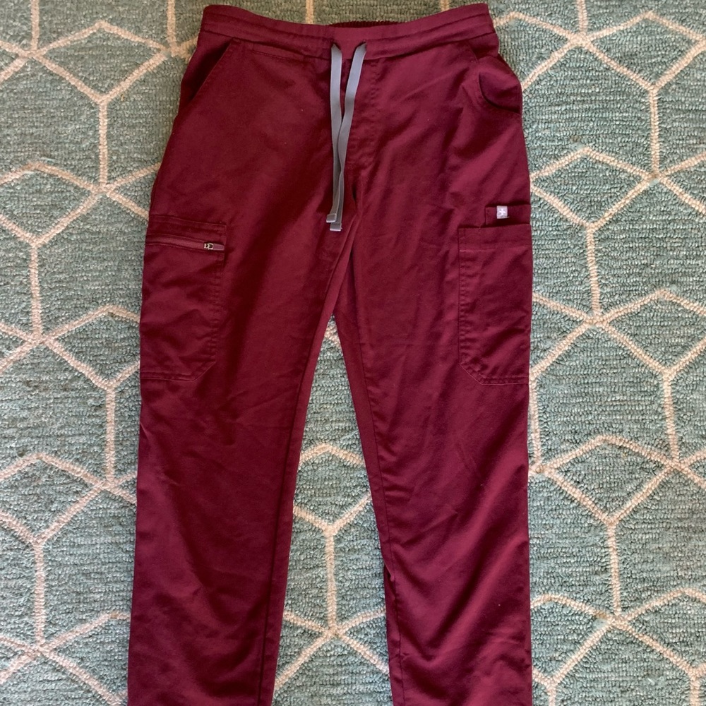Yola Skinny Scrub Pants in Burgundy - Size XS/P